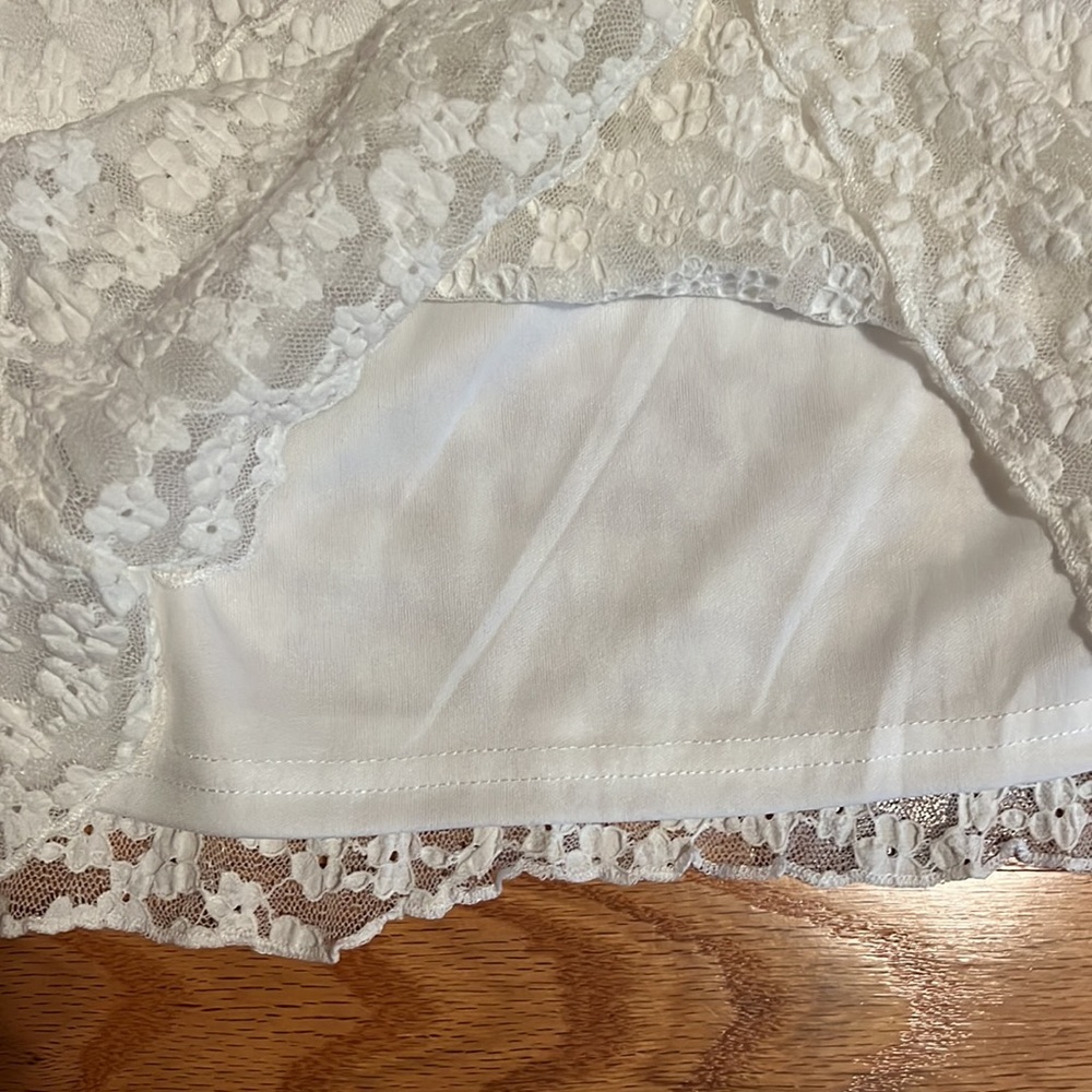 NWOT Bailey rose set - Picture 7 of 9